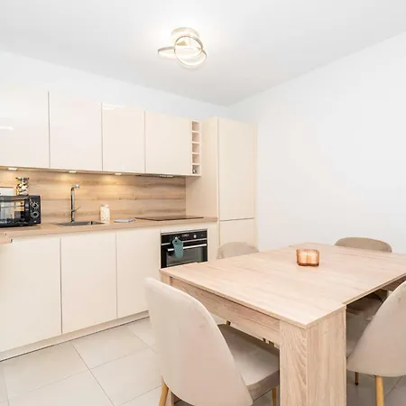 Appartement Modern Flat -1br- 2 Terraces, Parking