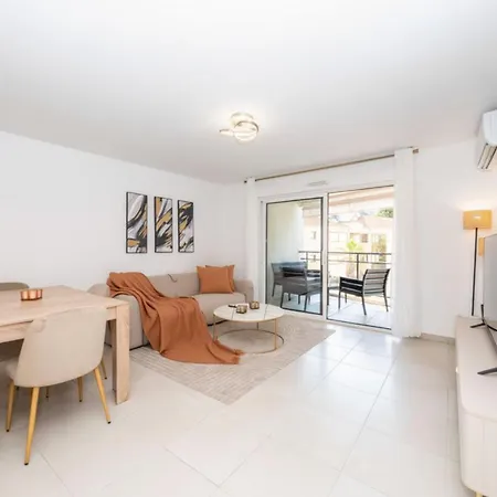 Modern Flat -1br- 2 Terraces, Parking * Cannes