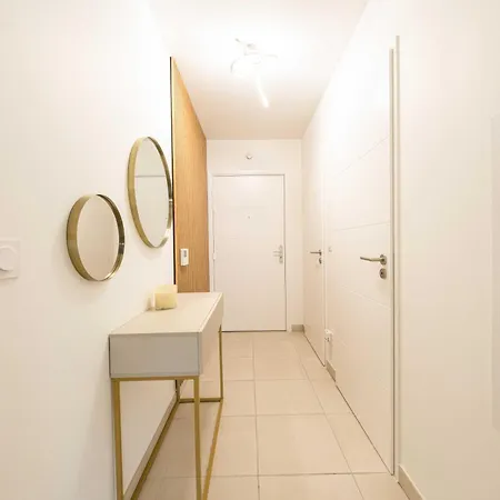 Modern Flat -1br- 2 Terraces, Parking Appartement