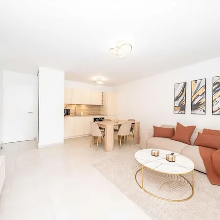 Appartement Modern Flat -1br- 2 Terraces, Parking