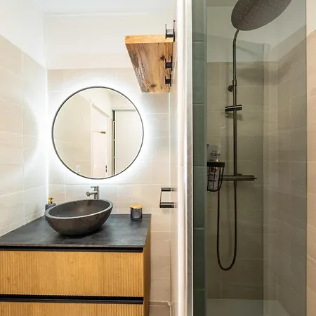 Modern Flat -1br- 2 Terraces, Parking